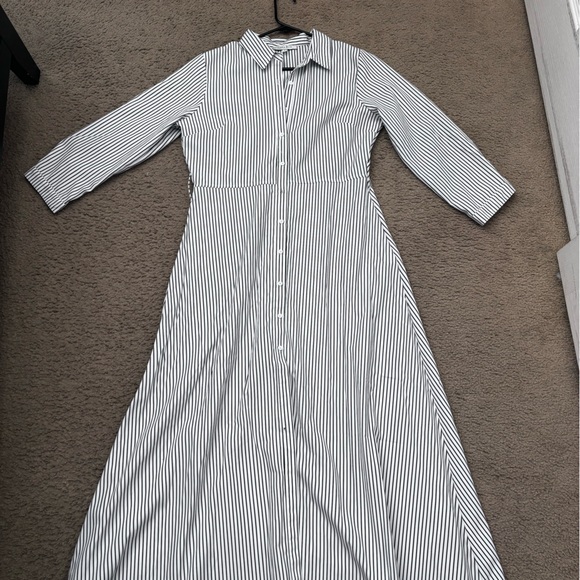 Button up stripped maxi dress - Picture 3 of 8